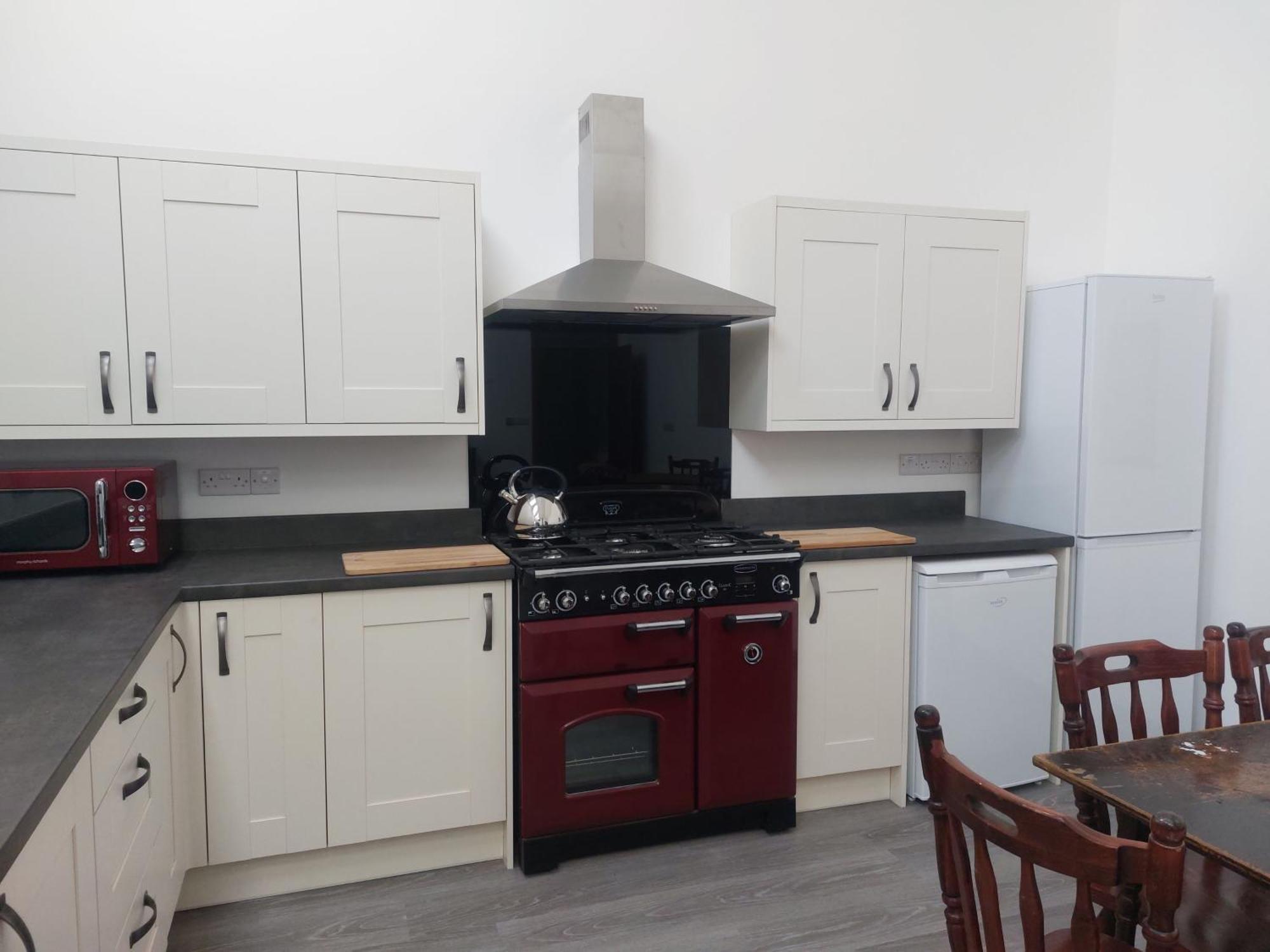 Cwm Clyd Longhouse Holiday home Llanwrthwl